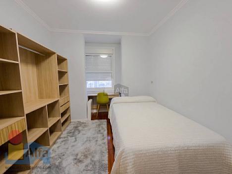 Piso en venta en Plaza Portugal, Vigo, Pontevedra