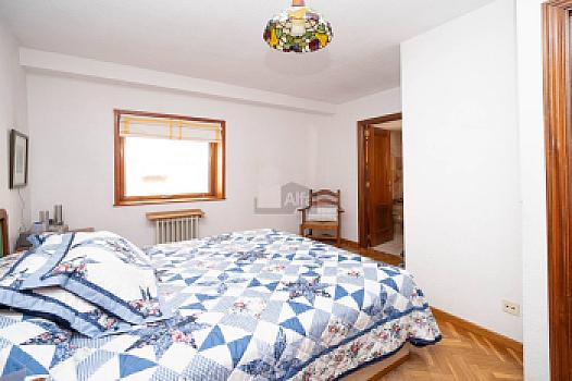 Chalet/casa pareado en venta en ARTURO SORIA, Madrid, Madrid