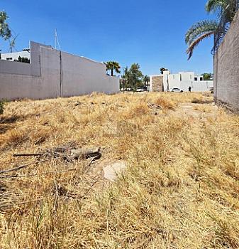 Terreno habitacional en Fracc. Misión del Campanario al Norte de la ciudad